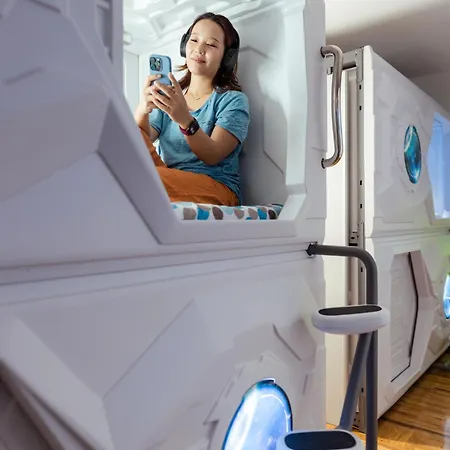 אכסניה Beocean Capsule בלגרד